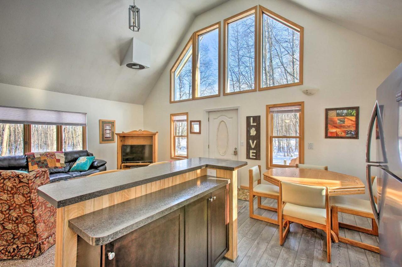 Lakes Of The North Home On Snowmobile And Atv Trail! Mancelona Dış mekan fotoğraf